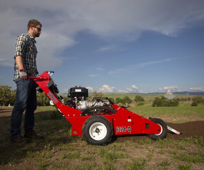 1324D/1624D Standard Trencher - Barreto Manufacturing, Inc. 1324D/1624D Standard Trencher - Barreto Manufacturing, Inc.